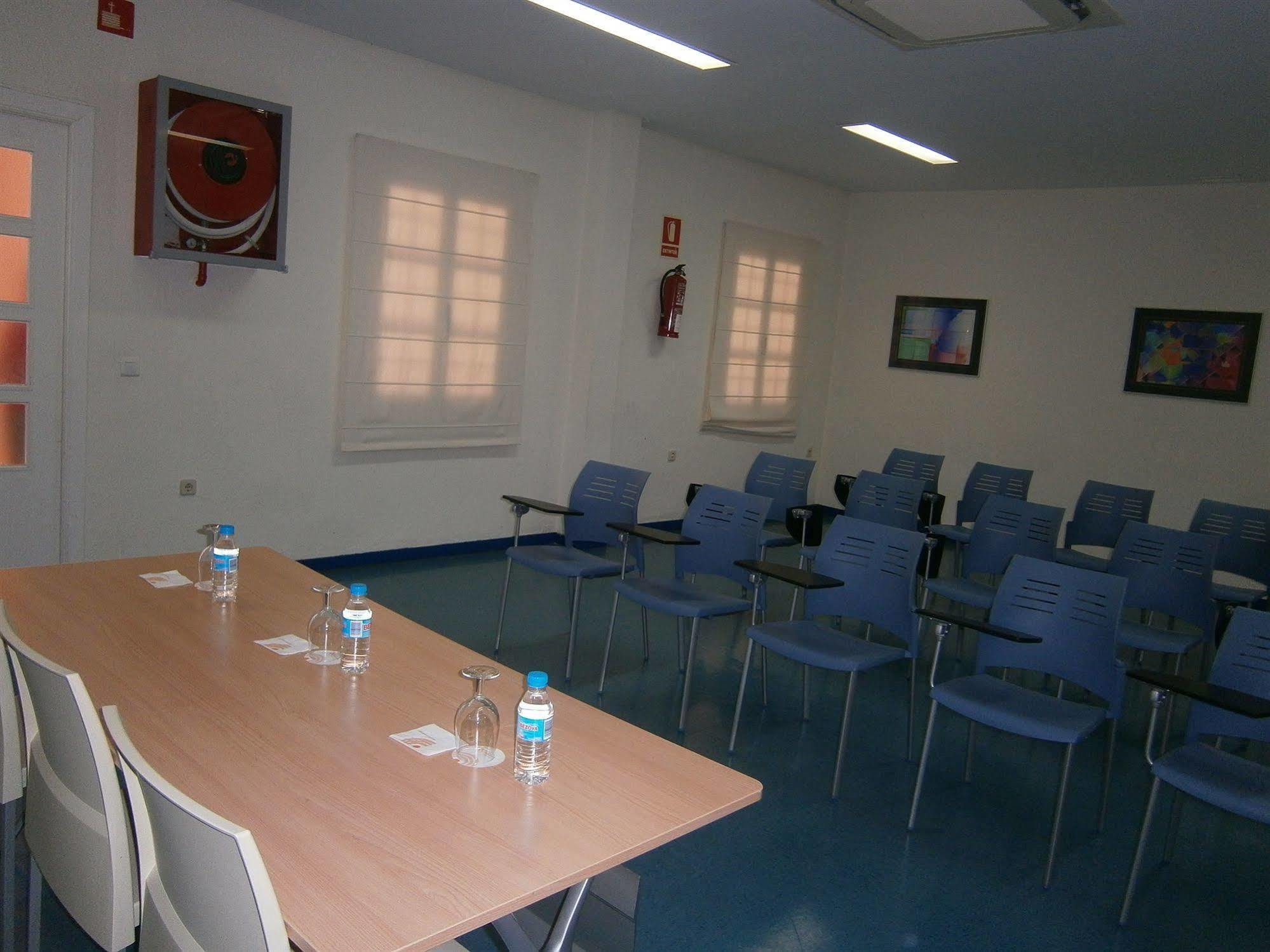 Albergue Inturjoven Huelva Extérieur photo